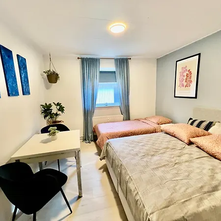 5 Minute Walk To Lego House - N3 - With Private Bathroom Appartamento *