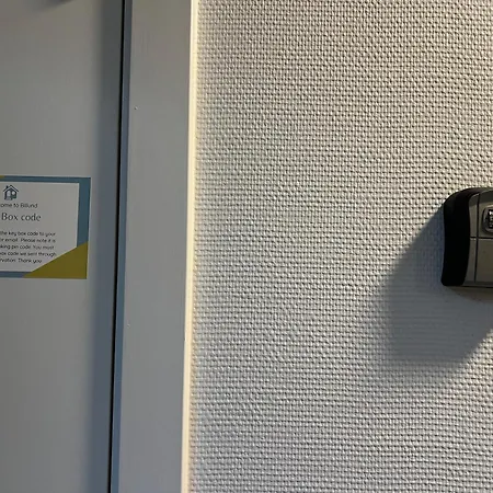 5 Minute Walk To Lego House - N3 - With Private Bathroom * Billund