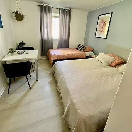 Apartment 5 Minute Walk To Lego House - N3 - With Private Bathroom